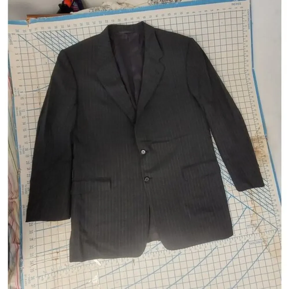 Barneys New York‎ Gray Pin Stripe Two Button Single Breasted Men's Suit Jacket